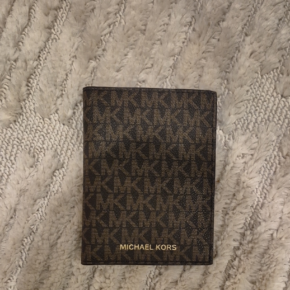 Michael Kors Signature Brown Card Holder